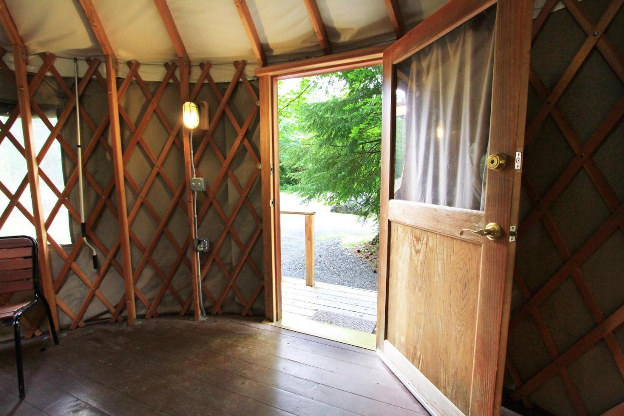 Mount Hood Village Yurt 1 Exterior foto